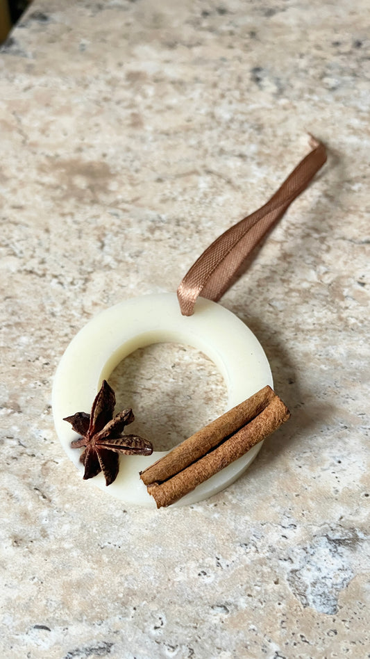 Suspension parfumée - senteur pain d’épices