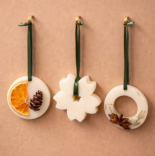 Coffret de 3 suspensions parfumées - senteurs sapin de noël