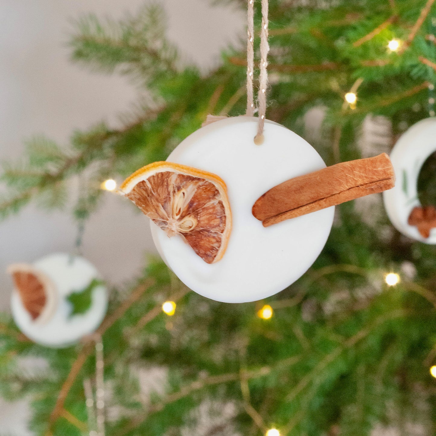 Coffret de 6 boules de noël parfumées - senteurs sapin de noël & pain d'épices