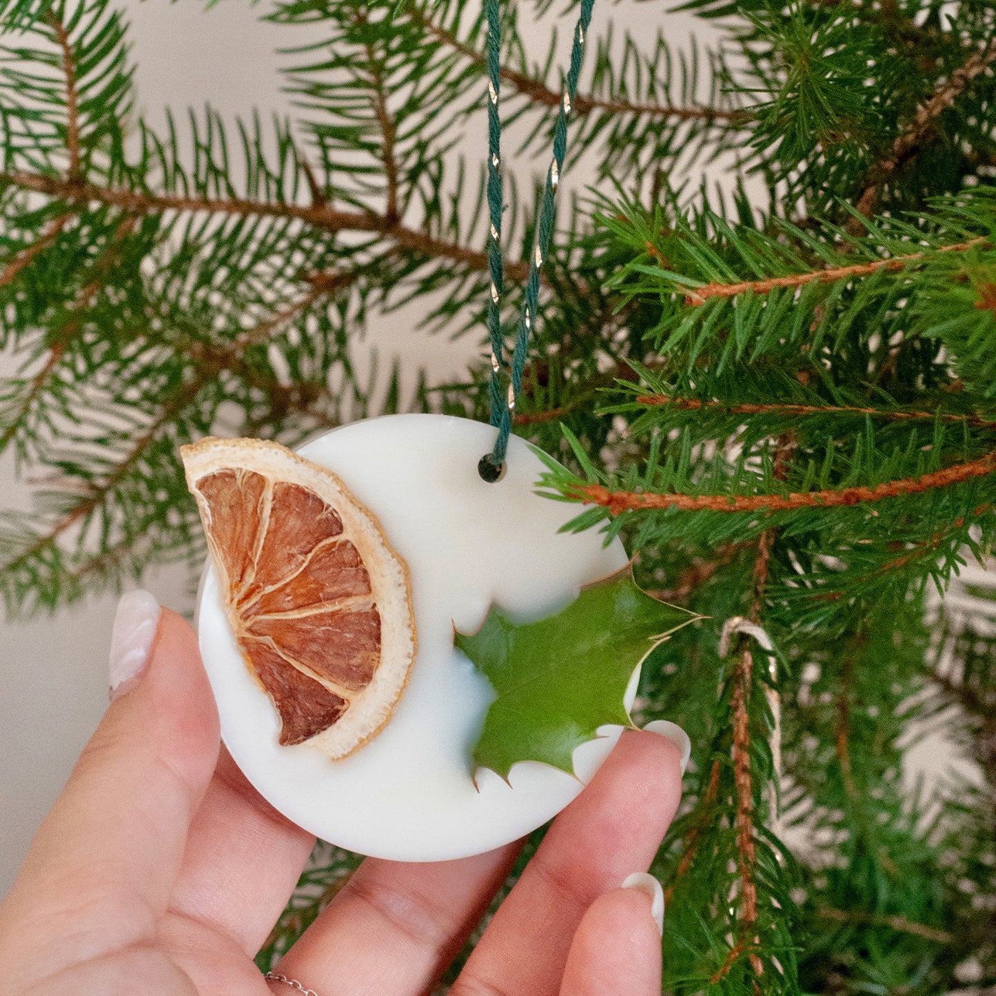 Coffret de 6 boules de noël parfumées - senteurs sapin de noël & pain d'épices